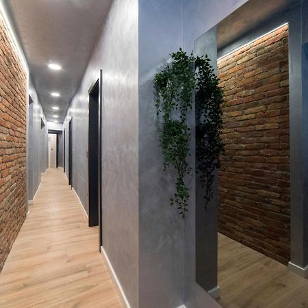 Liberty Rooms, 3Rd Floor, No Elevator ซาเกร็บ ภายนอก รูปภาพ